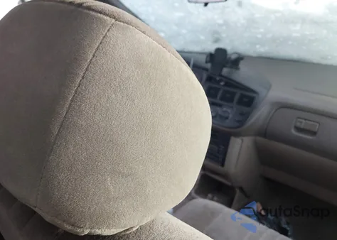 1999 Toyota Sienna Le z USA, uszkodzony, nr VIN 4T3ZF13C9XU150695